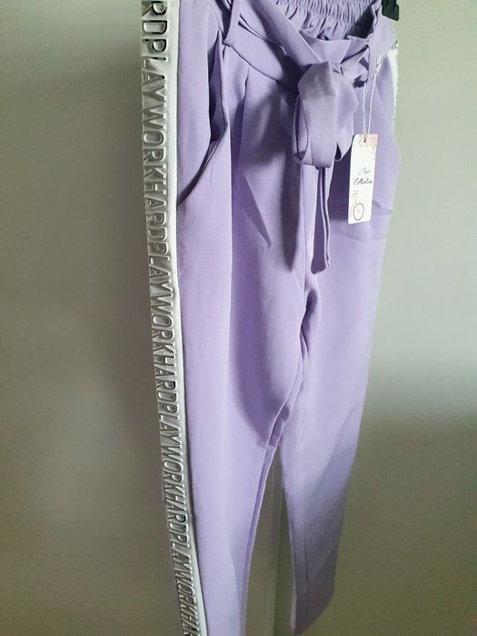 Spodnie z wysokim stanem z paskiem S