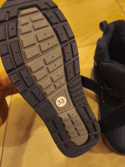 Śniegowce chłopięce