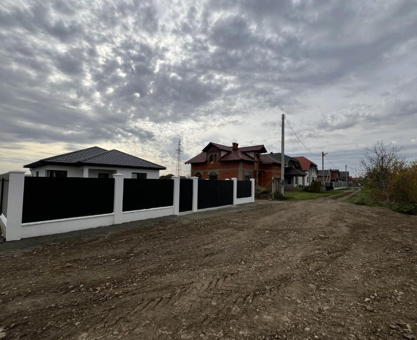 ЗАВЕРШЕННЯ будівництва Продаж будинку  2 км від Мукачева