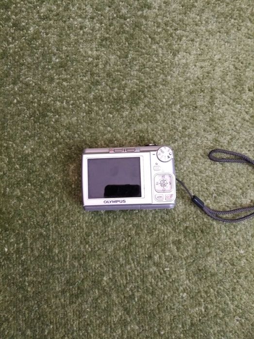 фотоаппарат Olympus ! обмен на спальник или рюкзак ,палатку 1