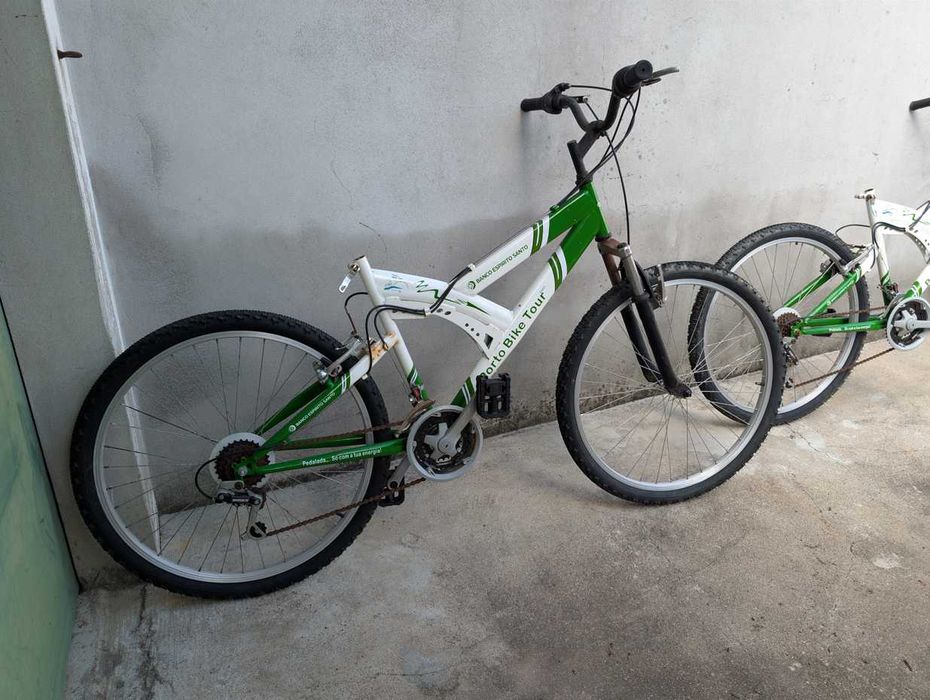 Bicicleta (Requer afinação/restauro)