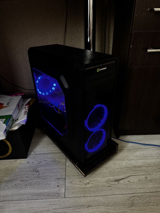 Продам системний блок компʼютер