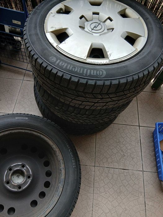 Koła zimowe na stalowych felgach 205/55 R16