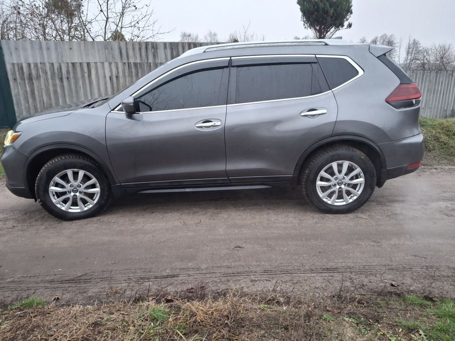 Продам Nissan  ROGUE