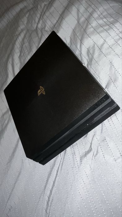 Sony Play Station 4 PRO 1 Tb 2 Pady po serwisie Cicha z Grami x2