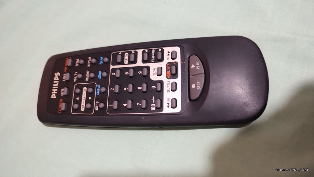 Пульт Philips от ТВ и ВИДЕО