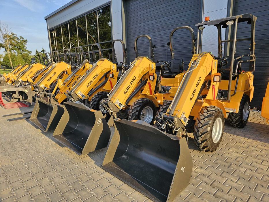 Ładowarka Czołowa Teleskopowa Miniładowarka AGRIPRO 110 Kubota Perkins