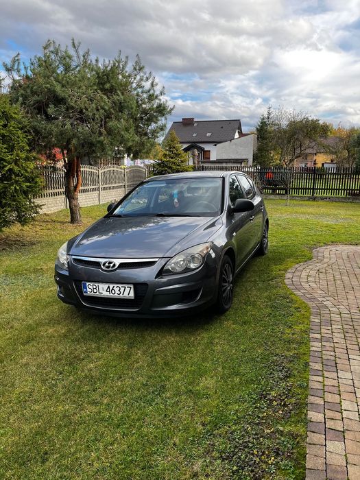 Hyundai I30 Hyundai i30 KLIMATYZACJA 1.4 benzyna | 2010 r.