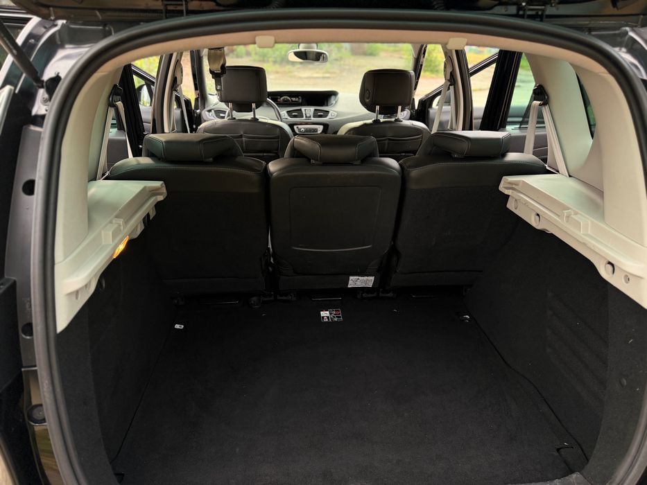 Renault Scenic рест  2013р.в  1.6 дизель в комплектації BOSE Edition!!!
