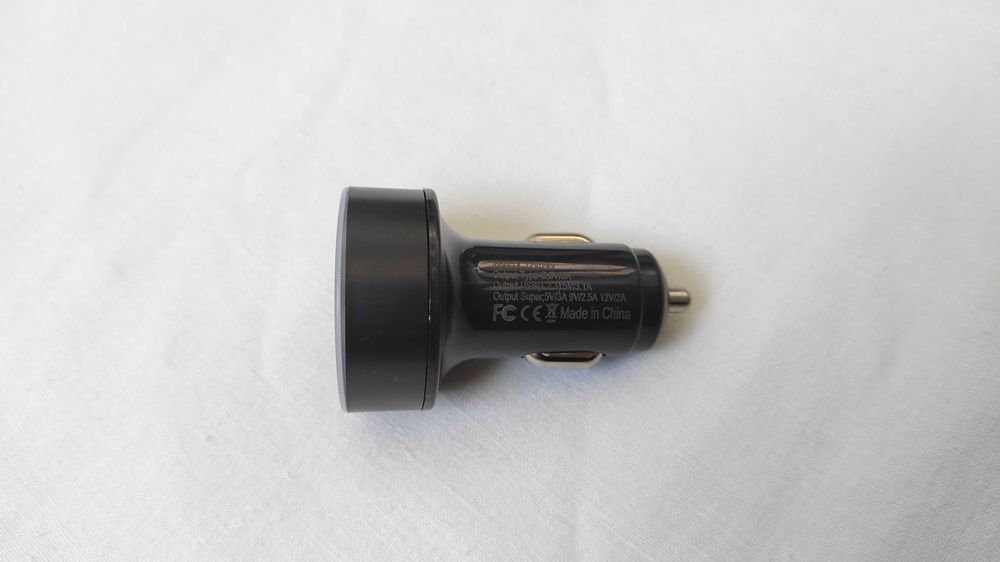 Автомобільний адаптер живлення 6портів