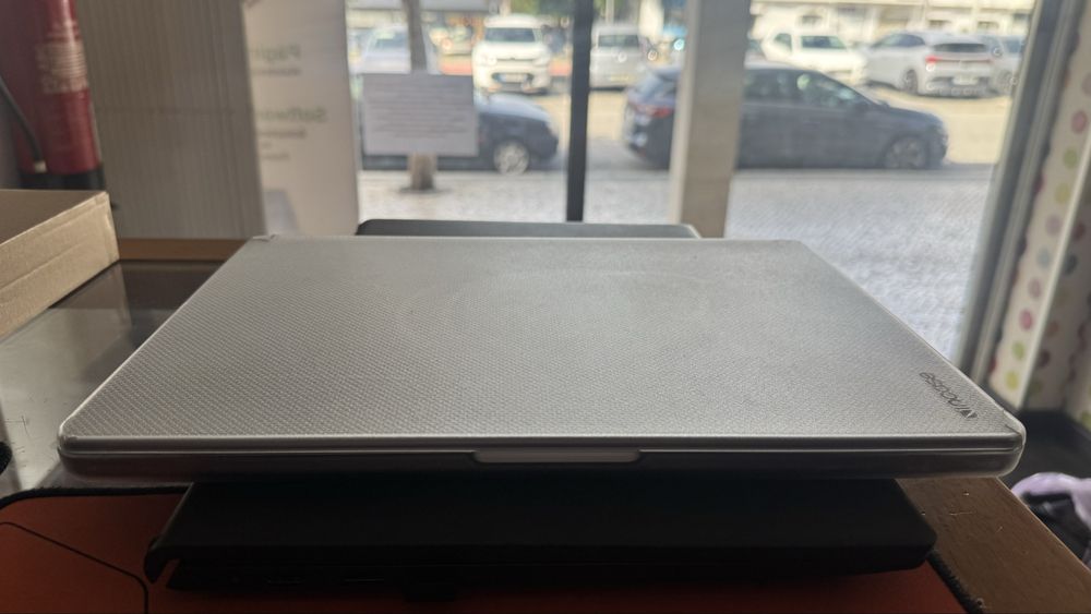 Apple Macbook Pro M2