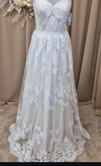 Suknia ślubna w kikorze szampańskim z koronka i  gorsetem r.38