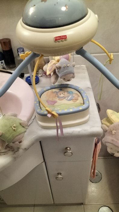 Mobile projetor fisher price