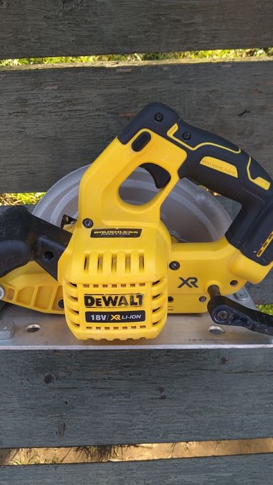 Паркетка DeWalt DCS 570