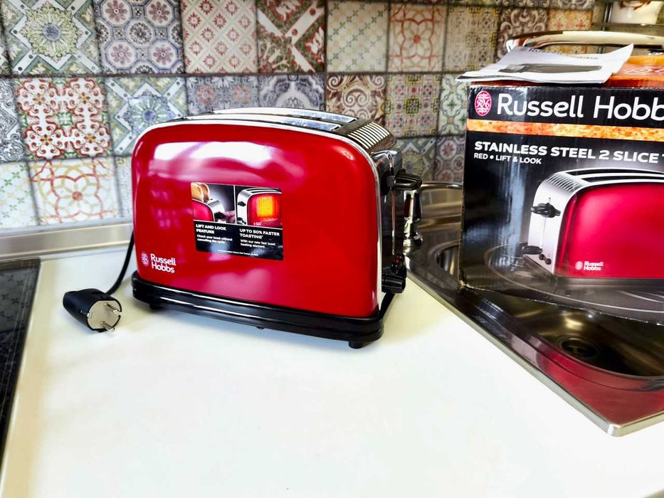 Тостер Russell Hobbs 233302 на 2 слота новый 1600 Вт
