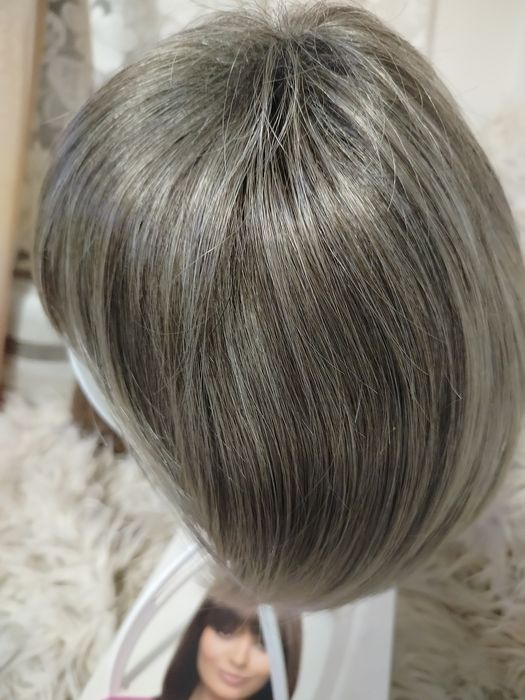 300 zł nowa peruka  medyczna