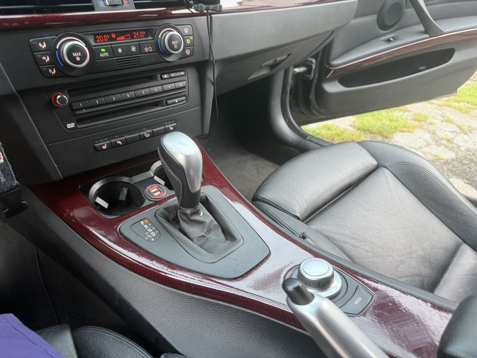 Sprzedam BMW e91 335xi 2007