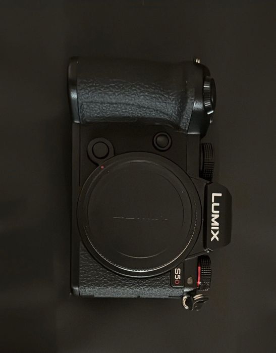 Panasonic LUMIX S5D com lente 18-40mm como nova com todos os acessórios de origem