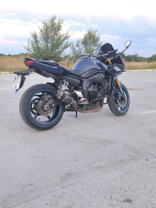 Продам Yamaha  Fazer fz1   литр