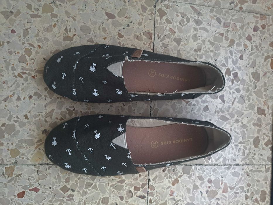 Sapatos por estrear verde escuro 35