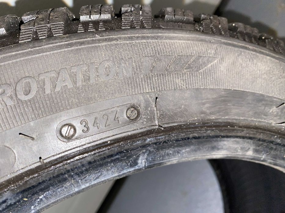 Opony zimowe Kormoran Snow 235/45R 18 98 V XL