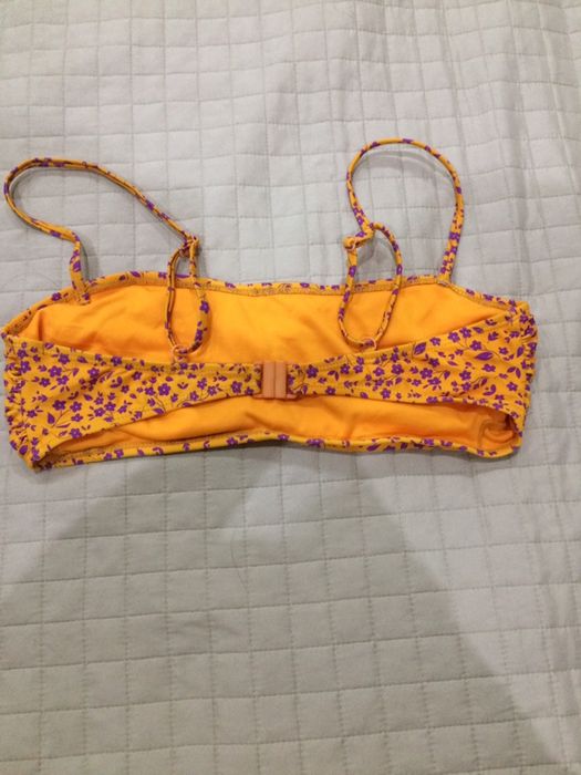 Biquini laranja e lilàs
