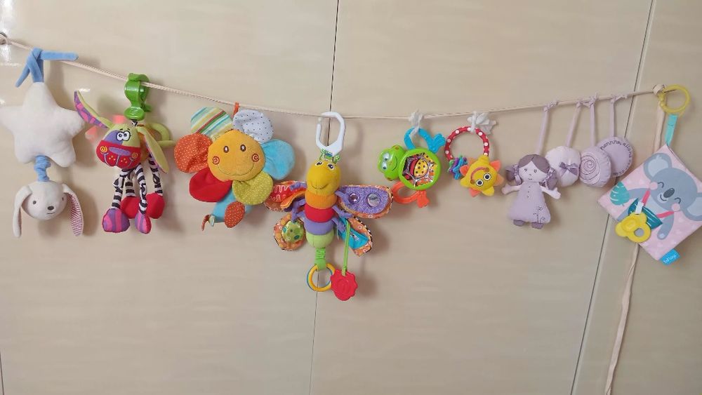 Погремушки для  кроватки новорожденных