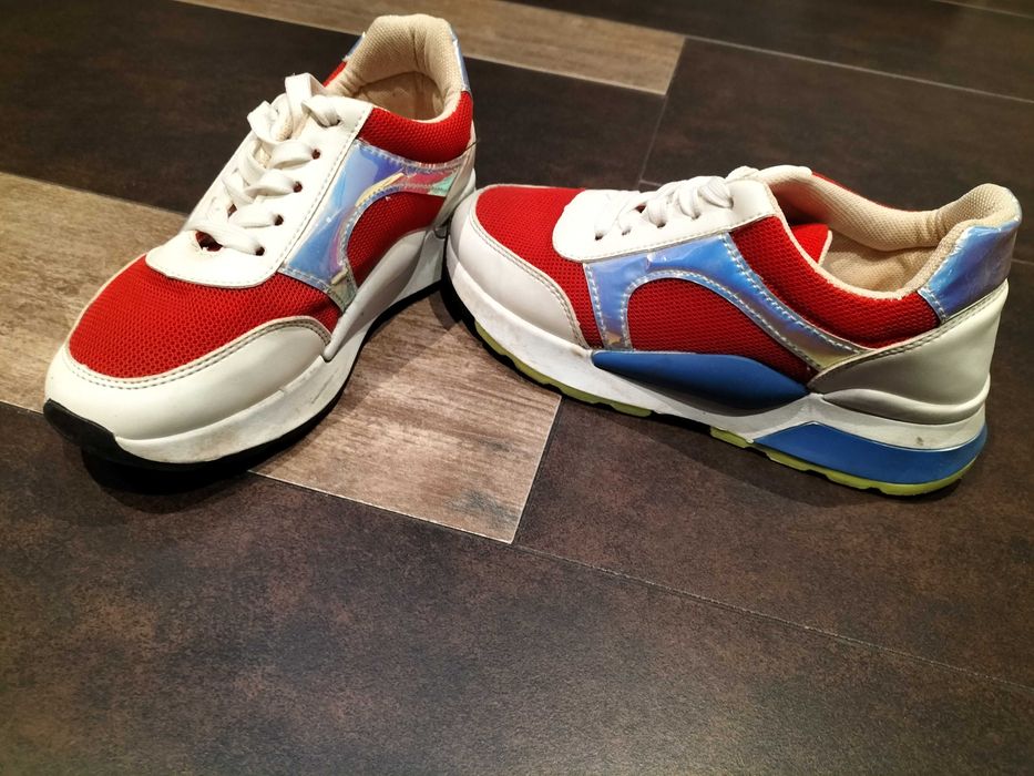 Adidasy sportowe, róż. 36