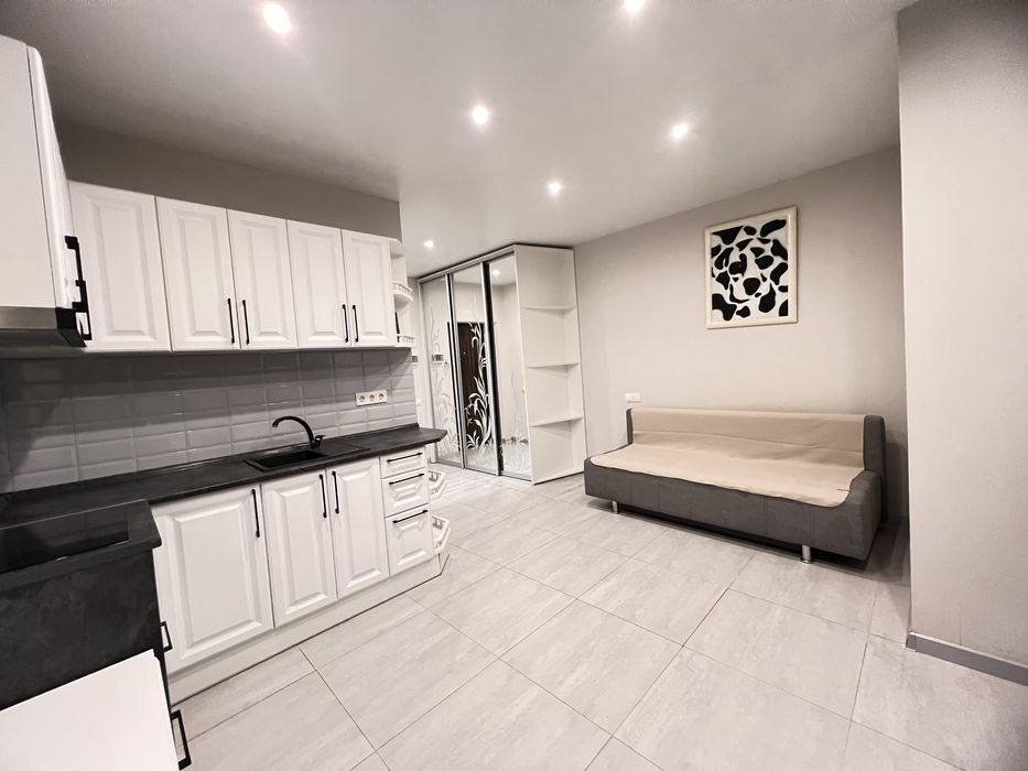 Квартира в біля метро Васильківська