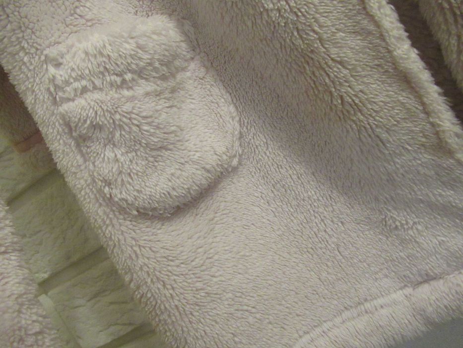 Ciepły szlafrok Jasper Jordan dla dziewczynki 12/18 mies