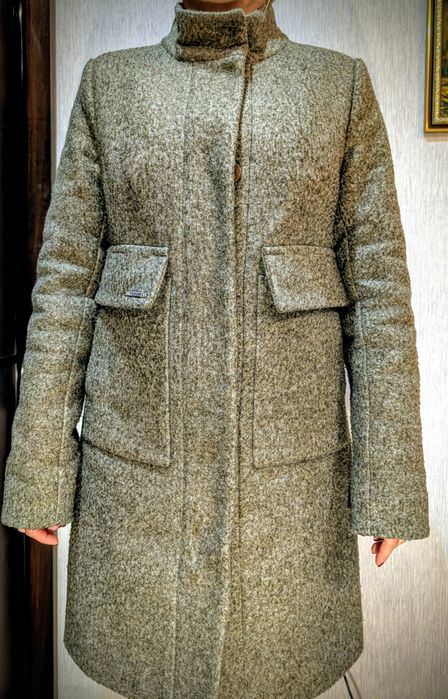 Пальто жіноче тепленьке бо майже як войлок, зручне та стильне!