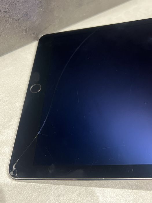 Планшет iPad Air 2nd A1566 16GB ROM! ART84