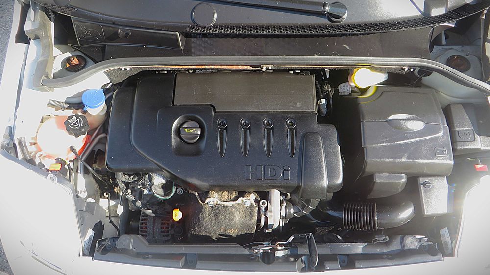 Citroen C2 1.4 Hdi diesel – Versão comercial - Ar condicionado - Revisão - Poucos kms - EXCELENTE!