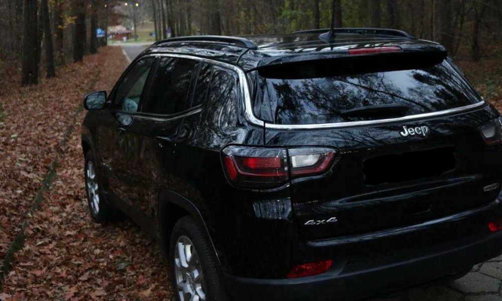 Продам jeep cherokee 2023
