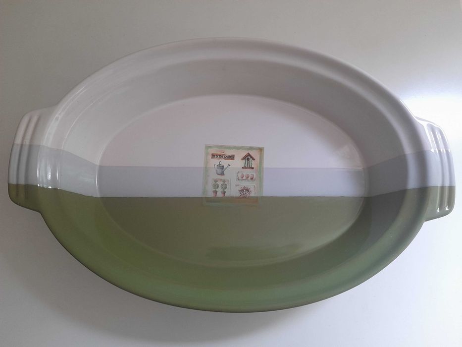Travessa de porcelana