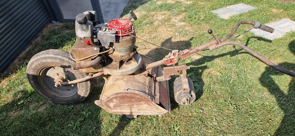 Mrówka glebogryzałka wsk 125