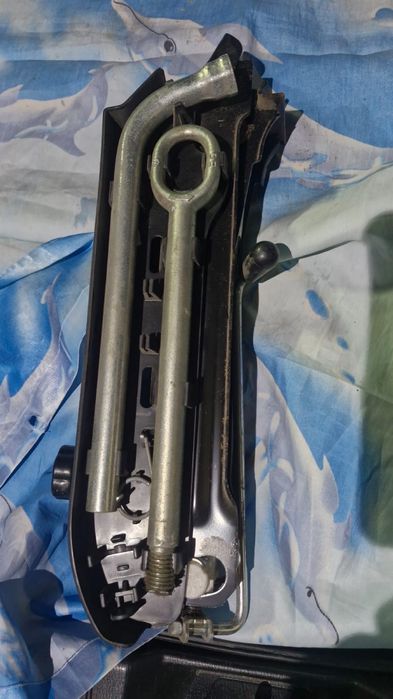 Домкрат VW T5 комплект