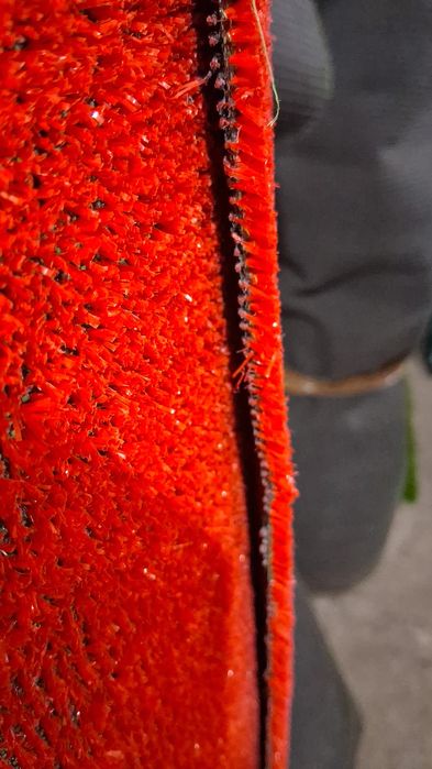 Relva sintética vermelha 6mm