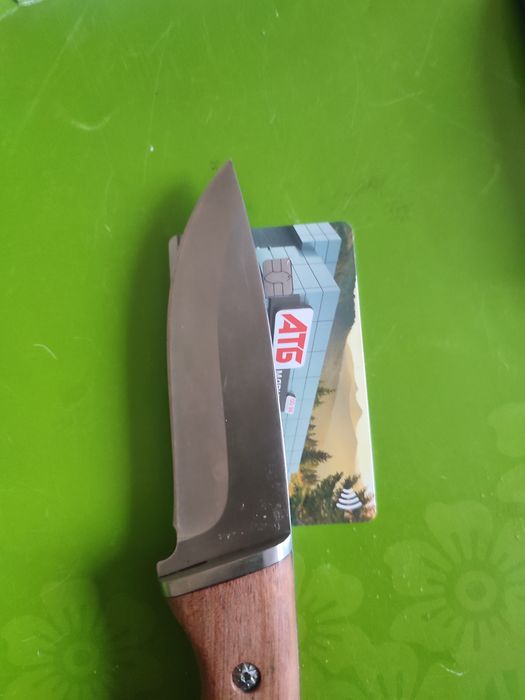 Продам походной нож охотничий  нож для дома