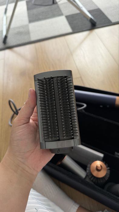 Dyson airwrap б/у