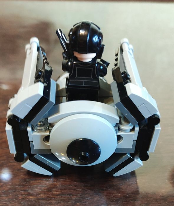 LEGO Star Wars 75031 TIE Interceptor Перехватчик TIE