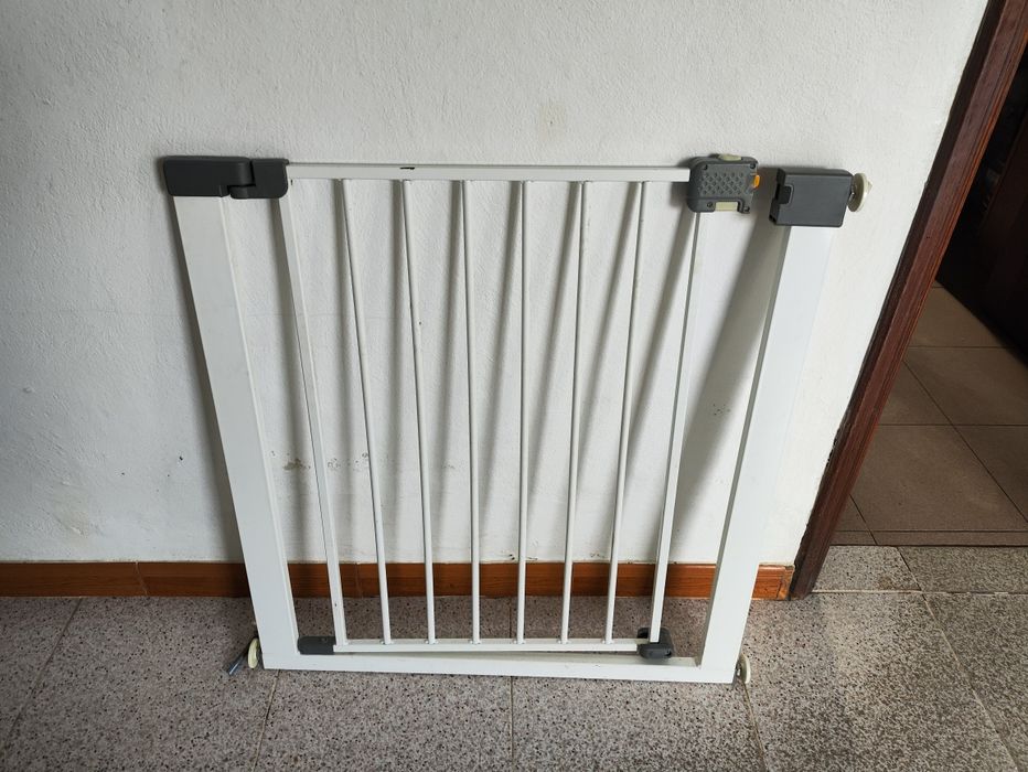 Grade de proteção de escadas para criança