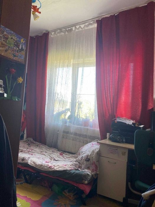 Продається 2-кімнатна квартира на Окружній