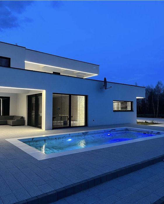 Basen/ Basen Poliestrowy/ Basen Betonowy/ Kompleksowy Montaż Basenu