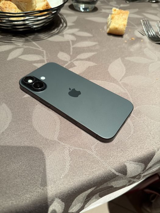 Iphone 17 preto