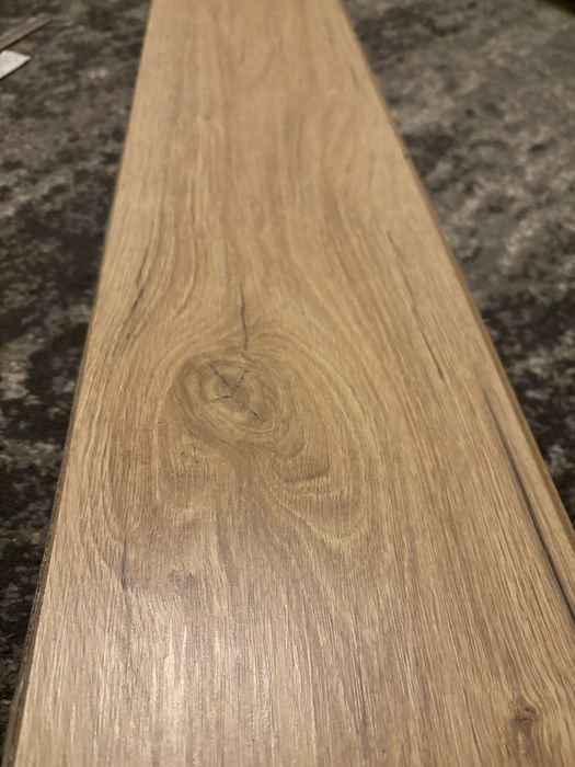 Panele podłogowe, 1 paczka ~ 2,20 m2.