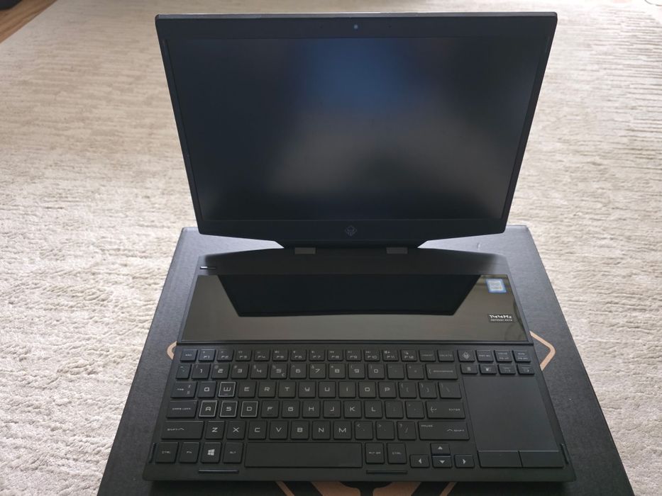 HP Omen X2S, dwa ekrany, Core i7, RTX 2070