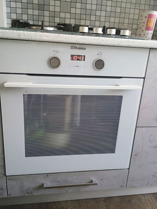 Продам газову поверхню і  електро духовку комплект рік була в користув