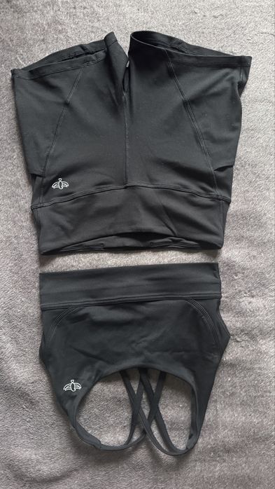 Топ і шорти Fiika