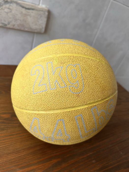 Bola Medicinal de Musculação 2 Kg